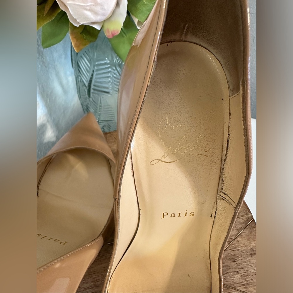 CL Nude Heels - Picture 3 of 14